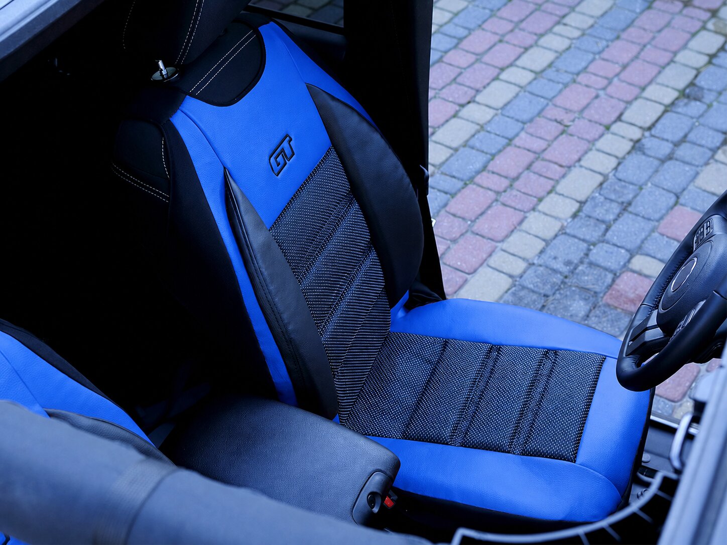 GT Ergonomic ergonomikus párna részlete a vezetőülésen