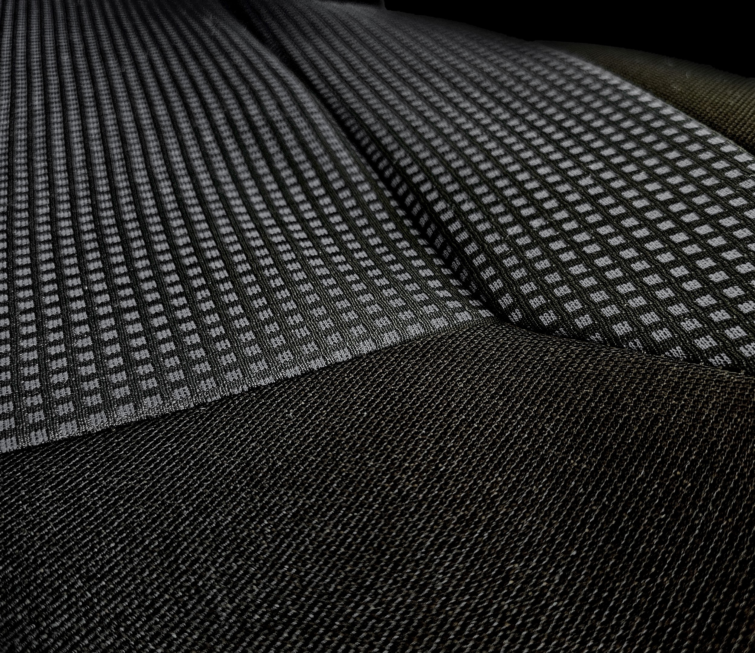 A ROYAL sötétszürke jacquard szövetének részlete